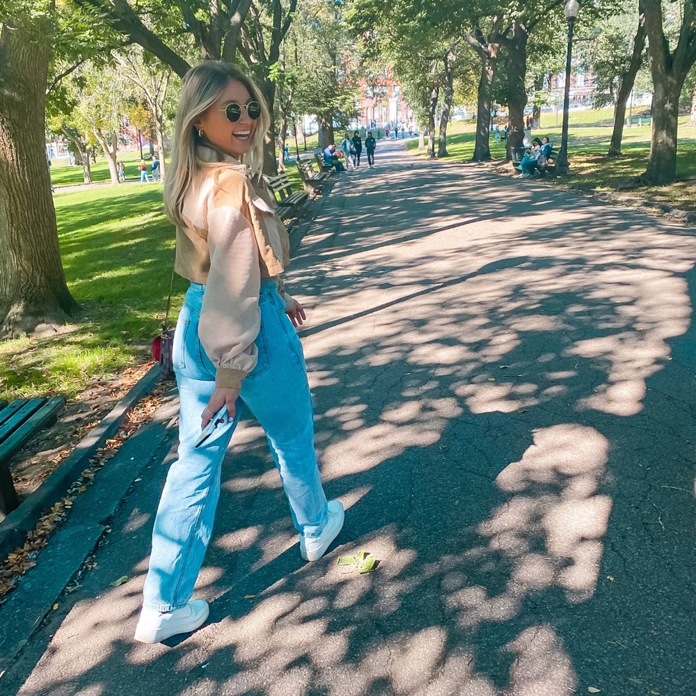 Meet your Posher, Leah